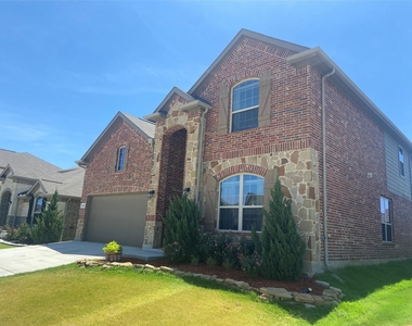 16540 Amistad Avenue - Photo Thumbnail 2