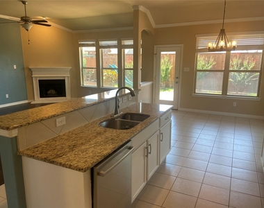 16540 Amistad Avenue - Photo Thumbnail 8