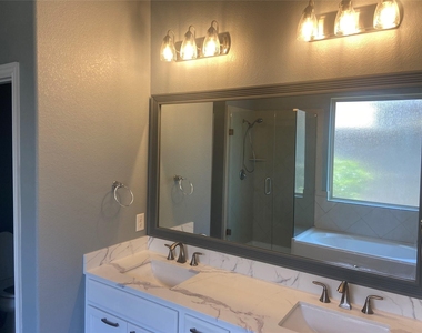 16540 Amistad Avenue - Photo Thumbnail 11