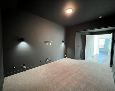 2025 St Andrews Drive - Photo Thumbnail 19
