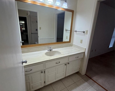 5009 Patsye Ann Cove - Photo Thumbnail 13