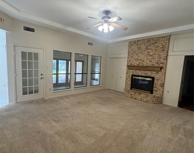 5009 Patsye Ann Cove - Photo Thumbnail 11
