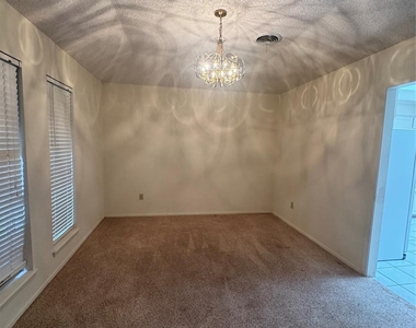 5009 Patsye Ann Cove - Photo Thumbnail 5