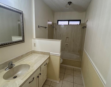 5009 Patsye Ann Cove - Photo Thumbnail 8