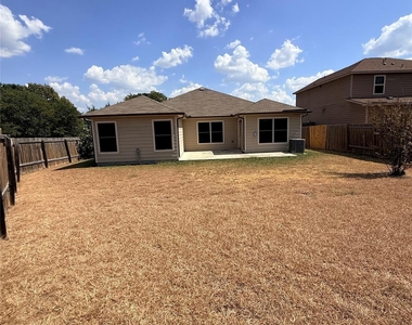 1401 Macy Lane - Photo Thumbnail 20