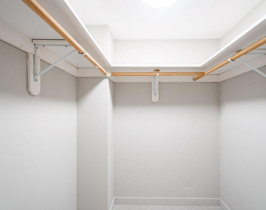 3175 Ne 48th Court - Photo Thumbnail 21