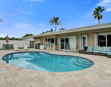 80 Se 10th Street - Photo Thumbnail 29