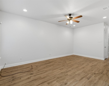 4805 Pickett - Photo Thumbnail 10