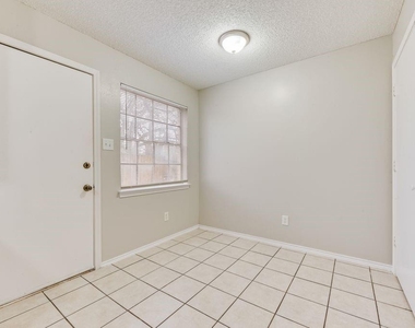 1728 Sanford - Photo Thumbnail 10