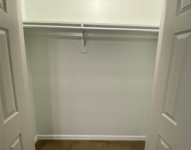 1017 S Scullin Avenue - Photo Thumbnail 8