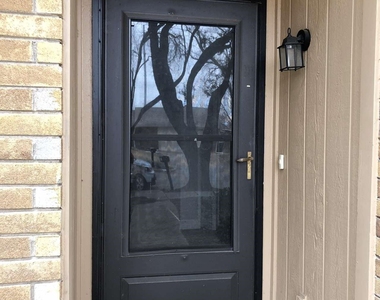 2417 Norway Drive - Photo Thumbnail 17