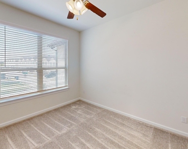 16072 Doe Lake Drive - Photo Thumbnail 10