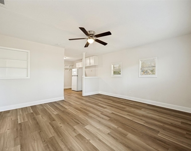 1541 Briarcliff Road - Photo Thumbnail 5