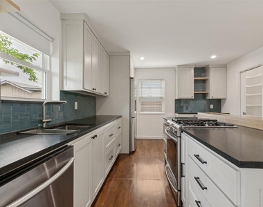 2413 Patricia Lane - Photo Thumbnail 8