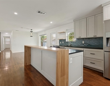 2413 Patricia Lane - Photo Thumbnail 11