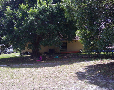 1490 Se Grapeland Avenue - Photo Thumbnail 1