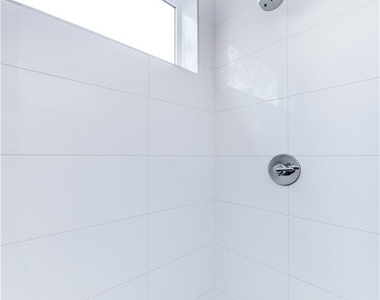 1715 Bennett Avenue - Photo Thumbnail 27