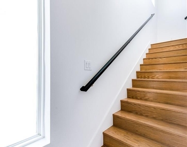 1715 Bennett Avenue - Photo Thumbnail 22