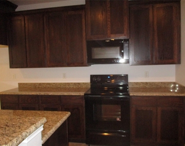 1903 Morgan Street - Photo Thumbnail 4
