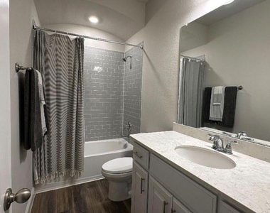 216 Missler Drive - Photo Thumbnail 14