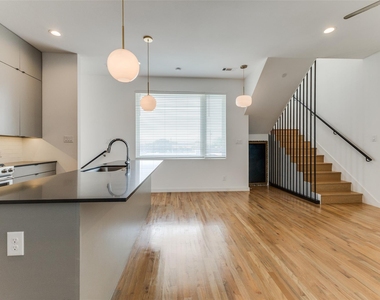 1715 Bennett Avenue - Photo Thumbnail 24