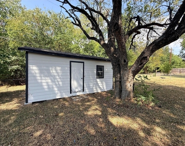 4026 Dixon Circle - Photo Thumbnail 23
