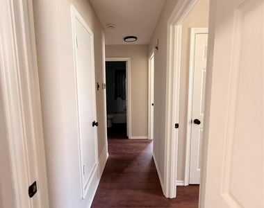 4026 Dixon Circle - Photo Thumbnail 13