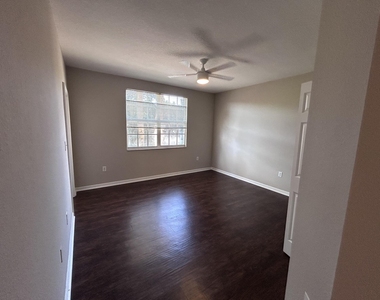 15125 Michelangelo Boulevard - Photo Thumbnail 16