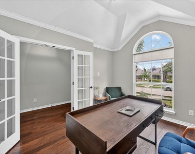 13237 Janet Drive - Photo Thumbnail 6