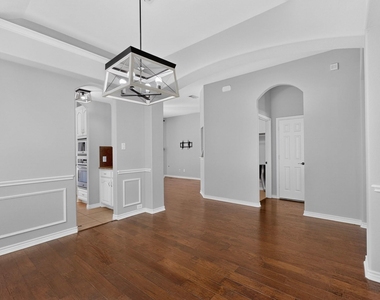 13237 Janet Drive - Photo Thumbnail 4