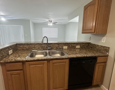 291 Sw Palm Drive - Photo Thumbnail 12