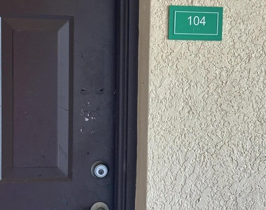 291 Sw Palm Drive - Photo Thumbnail 2
