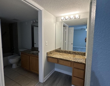 291 Sw Palm Drive - Photo Thumbnail 20