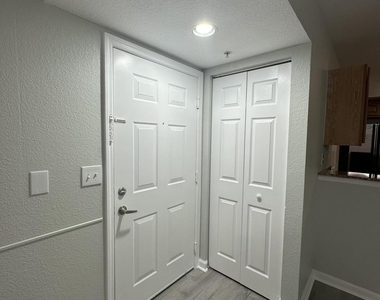 291 Sw Palm Drive - Photo Thumbnail 4