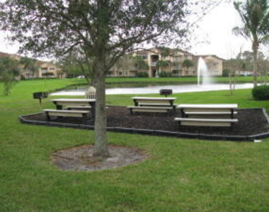 291 Sw Palm Drive - Photo Thumbnail 35
