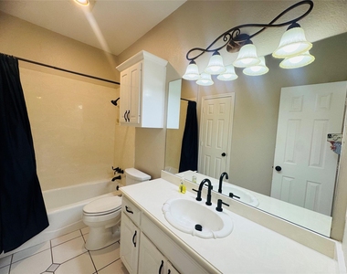 3116 Oak Drive - Photo Thumbnail 8