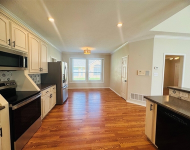3116 Oak Drive - Photo Thumbnail 15