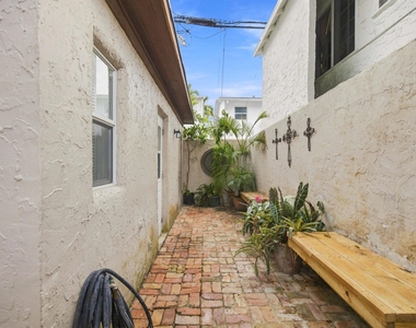 1201 Se 2nd Street - Photo Thumbnail 8