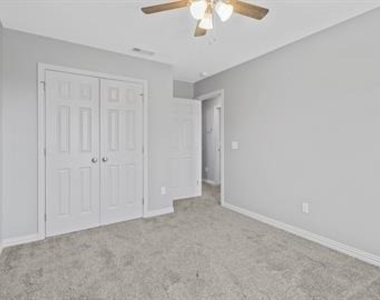 529-531 E Ball Street - Photo Thumbnail 6