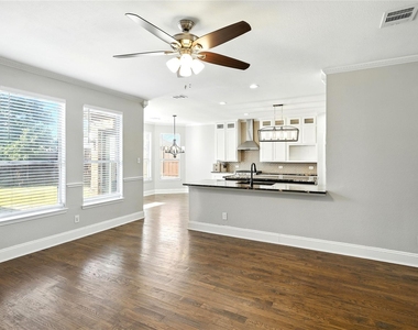 9808 Enmore Lane - Photo Thumbnail 6