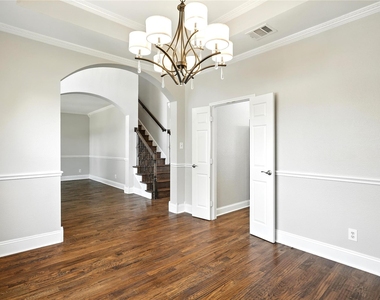 9808 Enmore Lane - Photo Thumbnail 8