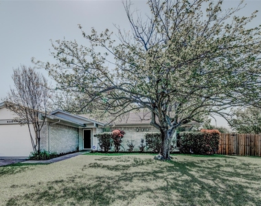 638 Cranbrook Park - Photo Thumbnail 20