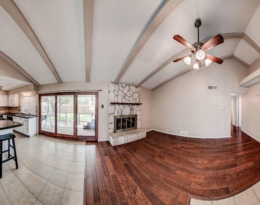 638 Cranbrook Park - Photo Thumbnail 12