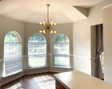 1304 Rosewood Lane - Photo Thumbnail 1