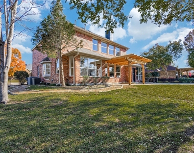 2822 Roundrock - Photo Thumbnail 5