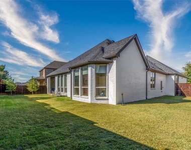 4031 Blue Sage Drive - Photo Thumbnail 7