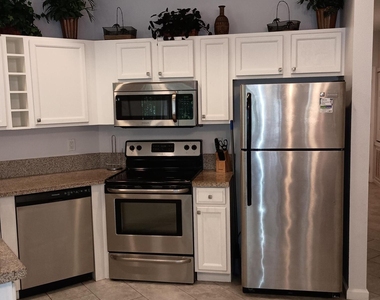 8033 Carnoustie Place - Photo Thumbnail 20