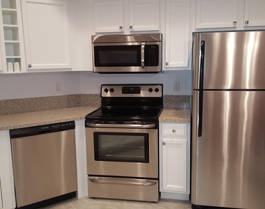 8033 Carnoustie Place - Photo Thumbnail 5