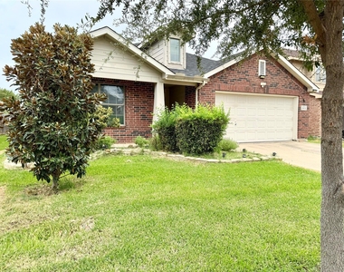 2812 Park Place Drive - Photo Thumbnail 1