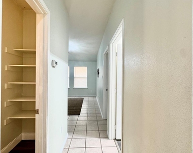 2812 Park Place Drive - Photo Thumbnail 28